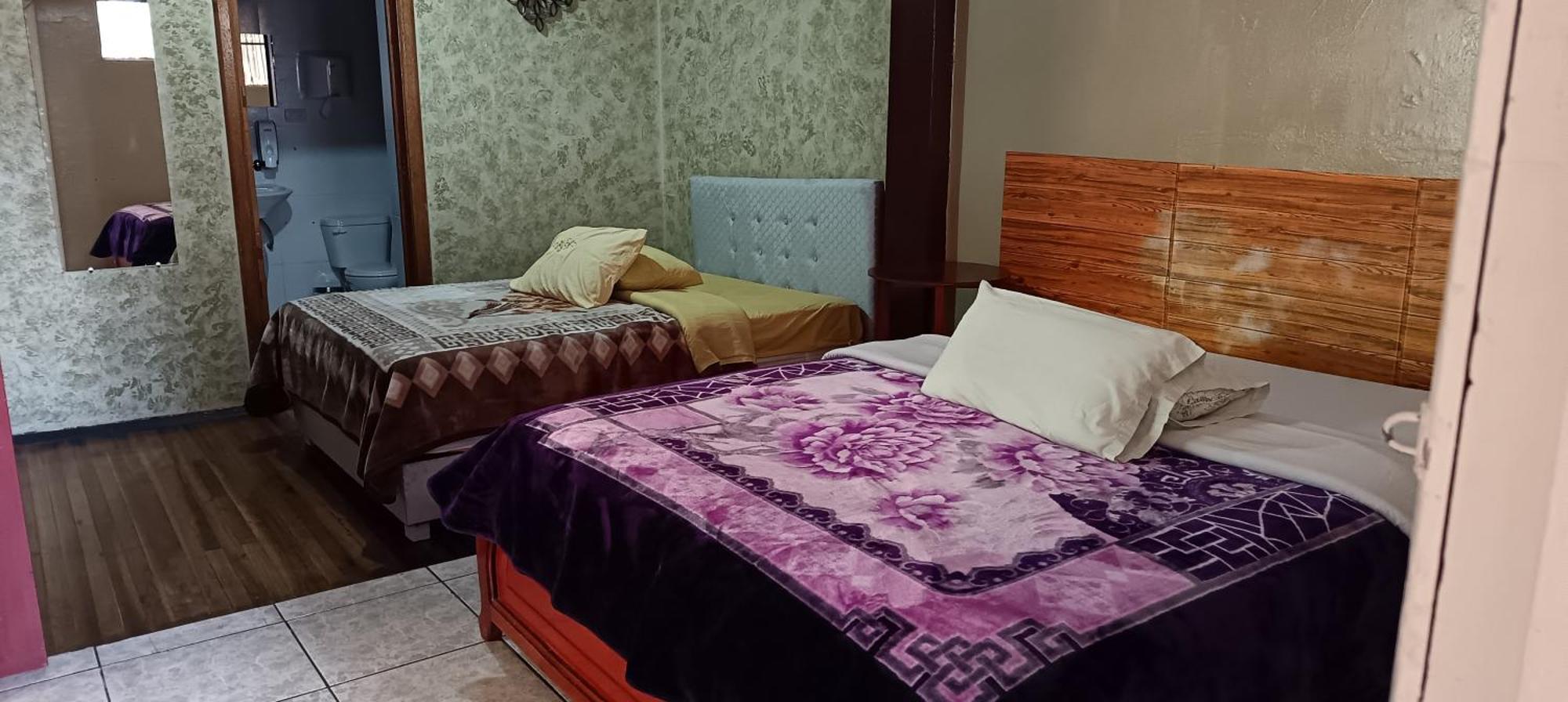 La Perla Cuencana Hostal Buitenkant foto